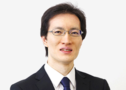 運用部/ポートフォリオマネジャー 金子 敬行｜写真